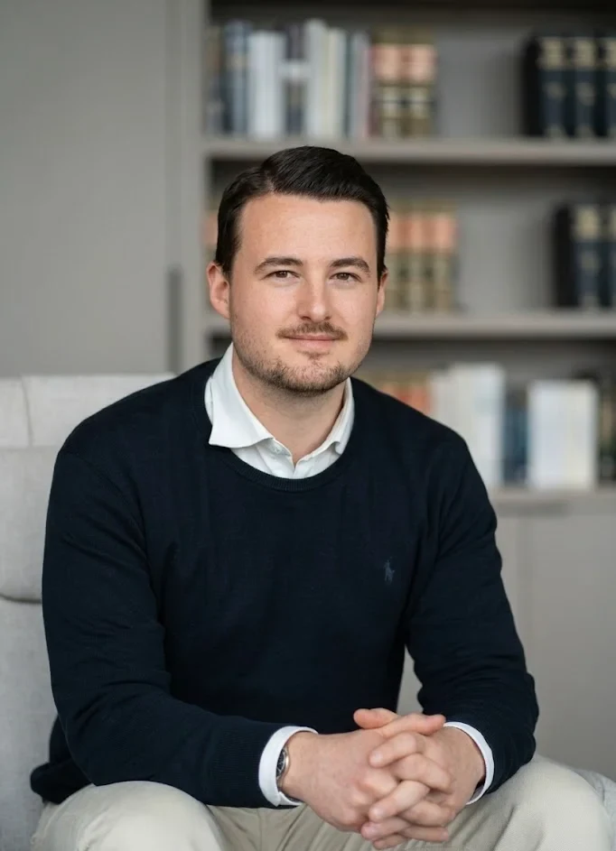 Google Ads agency for law firms - senior consultant